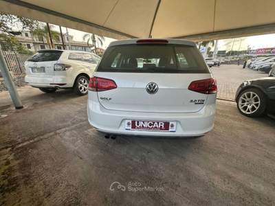 Volkswagen Golf 2.0 tdi Highline 150cv 5p usata Aci Sant'Antonio