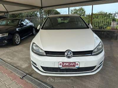 Volkswagen Golf 2.0 tdi Highline 150cv 5p usata Aci Sant'Antonio