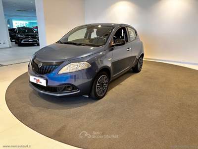 Lancia Ypsilon Ypsilon 1.0 FireFly 5p.S&S Hyb. Sil. Pl. Blu/Azzurro usata Ardore