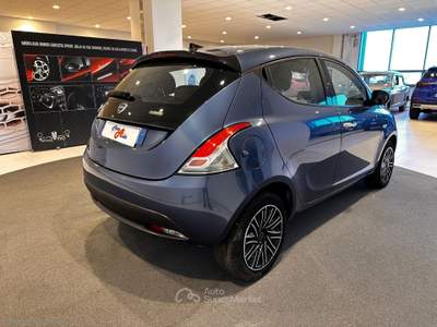 Lancia Ypsilon Ypsilon 1.0 FireFly 5p.S&S Hyb. Sil. Pl. Blu/Azzurro usata Ardore