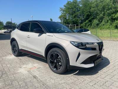 Alfa Romeo Junior 1.2 136 CV Hybrid eDCT6 Speciale KM0+TECHNO PACK Grigio usata Arsago Seprio