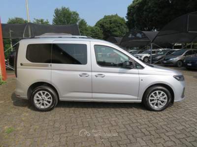 Ford Tourneo Connect 2.0 EcoBlue 102cv TITANIUM - TETTO PANORAM. - FULL Argento usata Monza