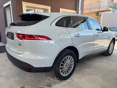 Jaguar F-Pace  2.0d 180 CV AWD aut. Prestige Bianco usata Priolo Gargallo