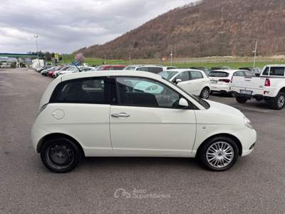 Lancia Ypsilon 1.2 Benzina OK NEOPATENTATI Bianco usata Sant'Angelo in vado