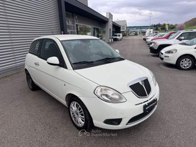 Lancia Ypsilon 1.2 Benzina OK NEOPATENTATI Bianco usata Sant'Angelo in vado