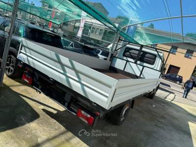 Iveco Daily 35S14HA8V 2.3 HPT Cassonato Hi-Matic Bianco usata Varedo