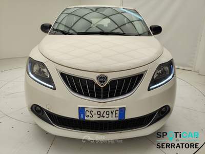 Lancia Ypsilon III 2021 1.0 firefly hybrid Platino s&s 70cv Bianco usata Erba