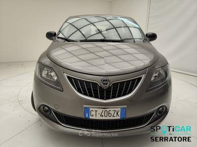 Lancia Ypsilon III 2021 1.0 firefly hybrid Platino s&s 70cv Grigio usata Erba