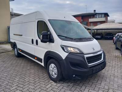 Peugeot Boxer 335 2.2 BlueHDi 165 S&S L4-H2 Furgone Bianco usata Varedo