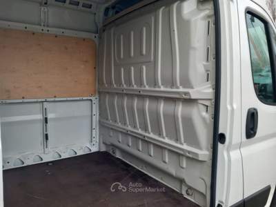 Peugeot Boxer 335 2.2 BlueHDi 165 S&S L4-H2 Furgone Bianco usata Varedo