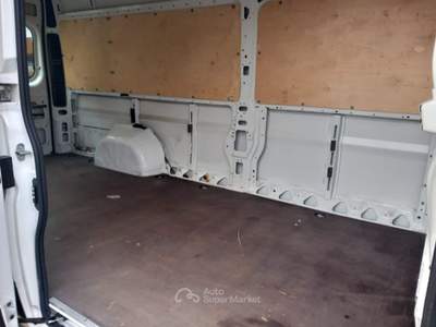 Peugeot Boxer 335 2.2 BlueHDi 165 S&S L4-H2 Furgone Bianco usata Varedo
