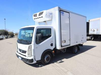 Renault Trucks Maxity 130.35 MOTRICE ISOTERMICA 2 ASSI PATENTE B Bianco usata Lugo