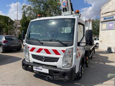 Renault Trucks Maxity Maxity 120CV 2.5 DXi CESTELLO PIATTAFORMA AEREA Bianco usata Caltagirone