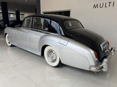 Bentley Continental/Azure  Grigio usata Ripalimosani