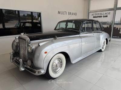Bentley Continental/Azure Grigio usata Ripalimosani Bentley Continental/Azure Grigio usata Ripalimosani