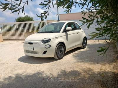 Fiat 500 500e 42 kWh Icon Bianco usata Monopoli