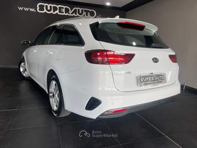 Kia Cee'd 1.6 CRDi 115 CV DCT SW Business Class Bianco usata Atena lucana