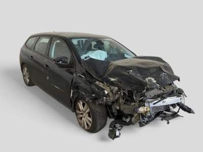 Peugeot 308 130 S&S 2021 SINISTRATA Nero usata Gravina in Puglia
