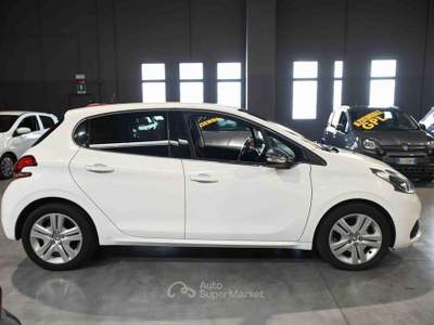 Peugeot 208 PureTech Turbo 110cv S&S Business Bianco usata Pianezza