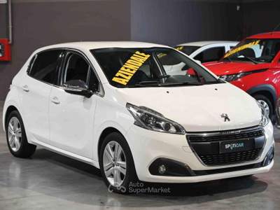 Peugeot 208 PureTech Turbo 110cv S&S Business Bianco usata Pianezza