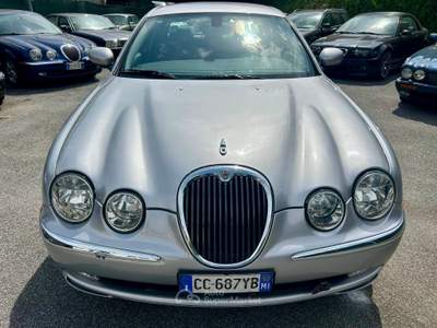 Jaguar S-Type JAGUAR S-TYPE 2.5 V6 Argento usata Roma
