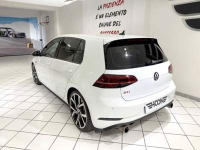 Volkswagen Golf 2.0 tsi Gti Performance 245cv dsg Bianco usata Viterbo