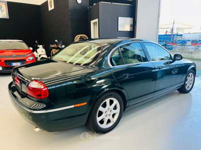 Jaguar S-Type Classic Verde usata Rosta