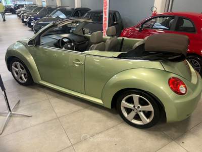 Volkswagen New Beetle Cabrio Verde usata Prato