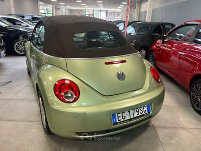 Volkswagen New Beetle Cabrio Verde usata Prato