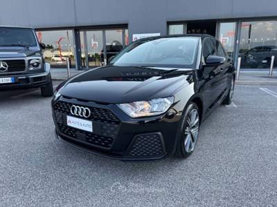Audi A1 25 1.0 tfsi Admired Advanced s-tronic my20 Nero usata Tavagnacco