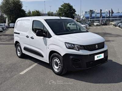 Peugeot Partner 50kwH 136cv L1 Premium 1000kg Bianco usata Roma