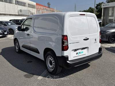 Peugeot Partner 50kwH 136cv L1 Premium 1000kg Bianco usata Roma