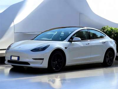 Tesla Model 3 Standard Range Plus RWD Bianco usata Torino