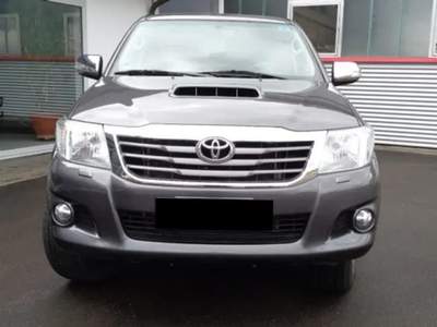 Toyota Hilux 3.0 D-4D 4WD 4p. Comfort Grigio usata Castelnuovo Rangone