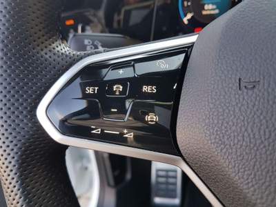 Volkswagen Golf 1.5 TSI 150 CV R-Line Bianco usata Castelnuovo Rangone