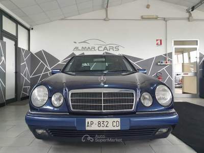 Mercedes-Benz Classe E E 250 diesel cat Elegance UNICO PROPRIETARIO Blu/Azzurro usata larciano