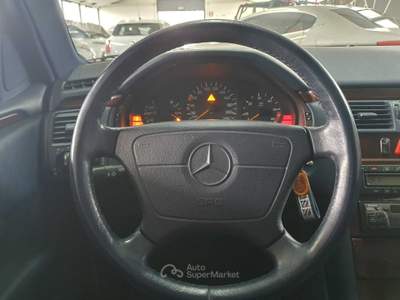 Mercedes-Benz Classe E E 250 diesel cat Elegance UNICO PROPRIETARIO Blu/Azzurro usata larciano