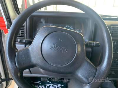 Jeep Wrangler cat Hard top (EU) usata larciano
