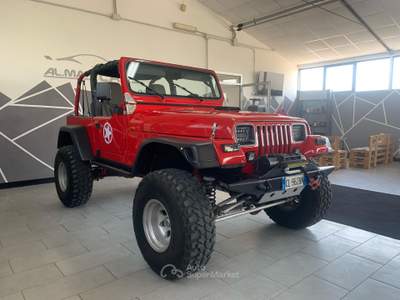 Jeep Wrangler Meccanica con Volumetrico Rosso usata larciano