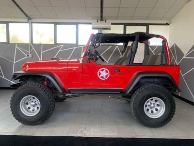 Jeep Wrangler Meccanica con Volumetrico Rosso usata larciano