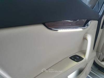Maserati Quattroporte GTS Granlusso Bianco usata larciano