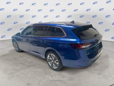 Skoda Superb Superb 2.0 TDI DSG Wagon Style Blu/Azzurro usata Pistoia