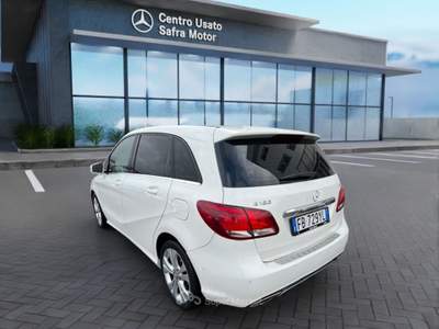 Mercedes-Benz Classe B B 180 d Sport Bianco usata Rende