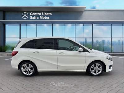 Mercedes-Benz Classe B B 180 d Sport Bianco usata Rende