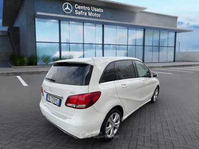Mercedes-Benz Classe B B 180 d Sport Bianco usata Rende