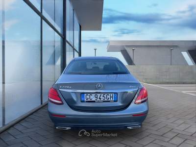 Mercedes-Benz Classe E E 220d 4Matic Auto Business Sport Grigio usata Rende
