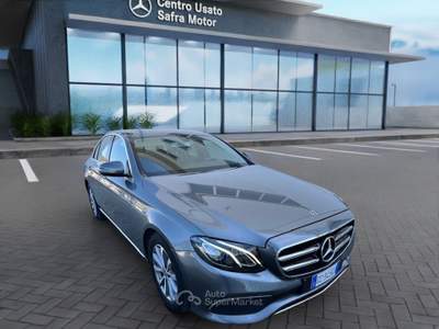 Mercedes-Benz Classe E E 220d 4Matic Auto Business Sport Grigio usata Rende