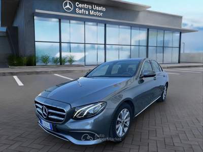 Mercedes-Benz Classe E E 220d 4Matic Auto Business Sport Grigio usata Rende