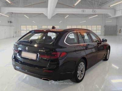 BMW Serie 5 518d 518d 48v Touring Business Nero usata Cassola