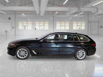 BMW Serie 5 518d 518d 48v Touring Business Nero usata Cassola